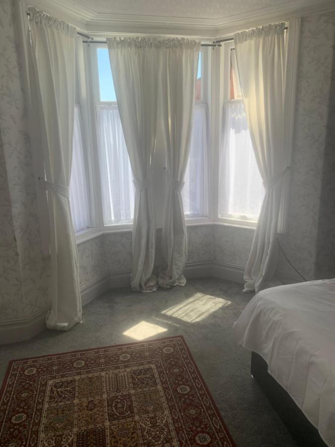 Hotel Macleods à Blackpool Extérieur photo